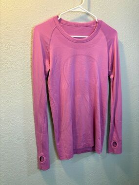 Lululemon Swiftly Tech Long Sleeve